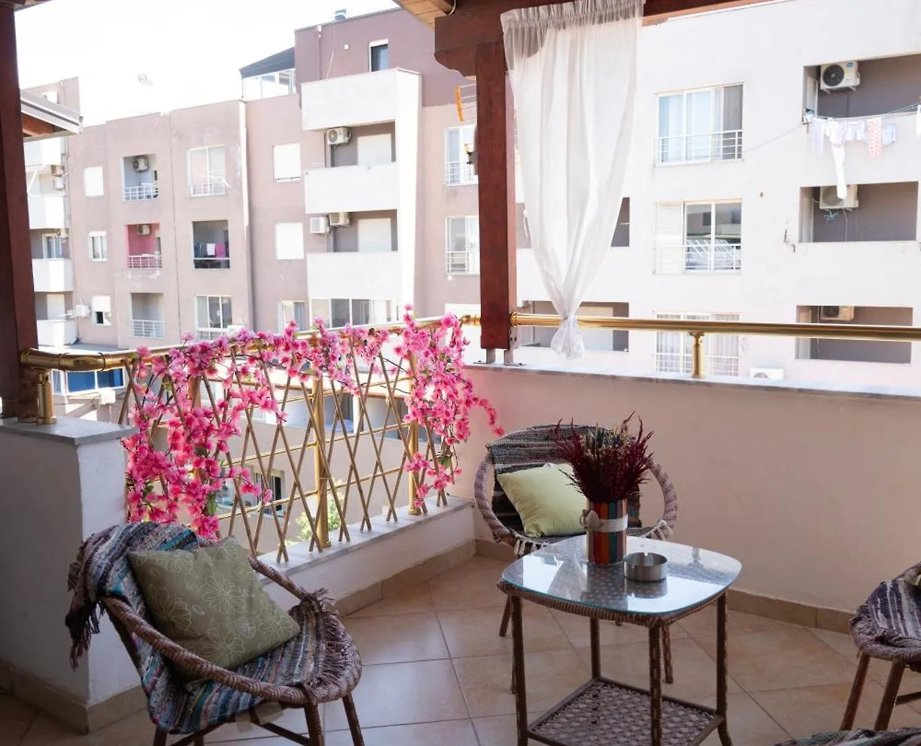 Hoxha Veranda Apartment Durrës